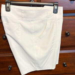 Jofit Women's White Golf Shorts